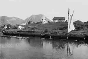 Nad �ab� �eglowne barki odp�yn�y w dal, za to przyroda o�y�a