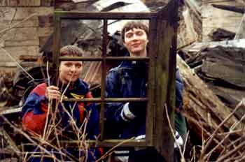 Tadek i  Szymon - uczestnicy projektu Rozejrzyj si� wok� swojego domu (fot. J. Zachara)