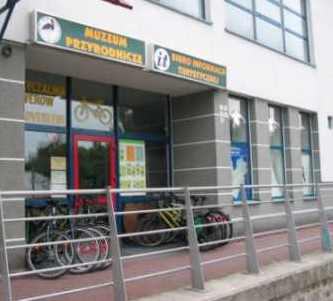w muzeum w Kostrzyniu mo�na wypo�yczy� rowery ...